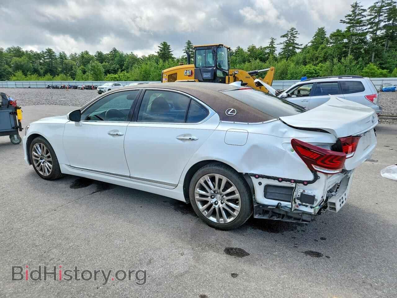 2017 LEXUS LS460 - VIN: JTHBL5EF9H5143889 - Photo 2