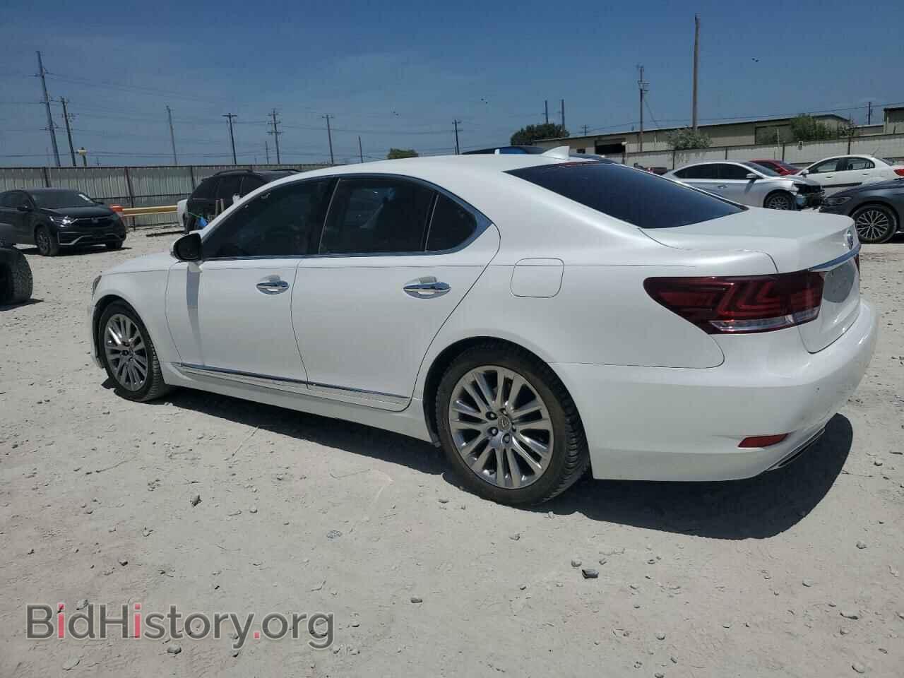 2015 LEXUS LS460 - VIN: JTHBL5EF2F5136649 - Photo 2