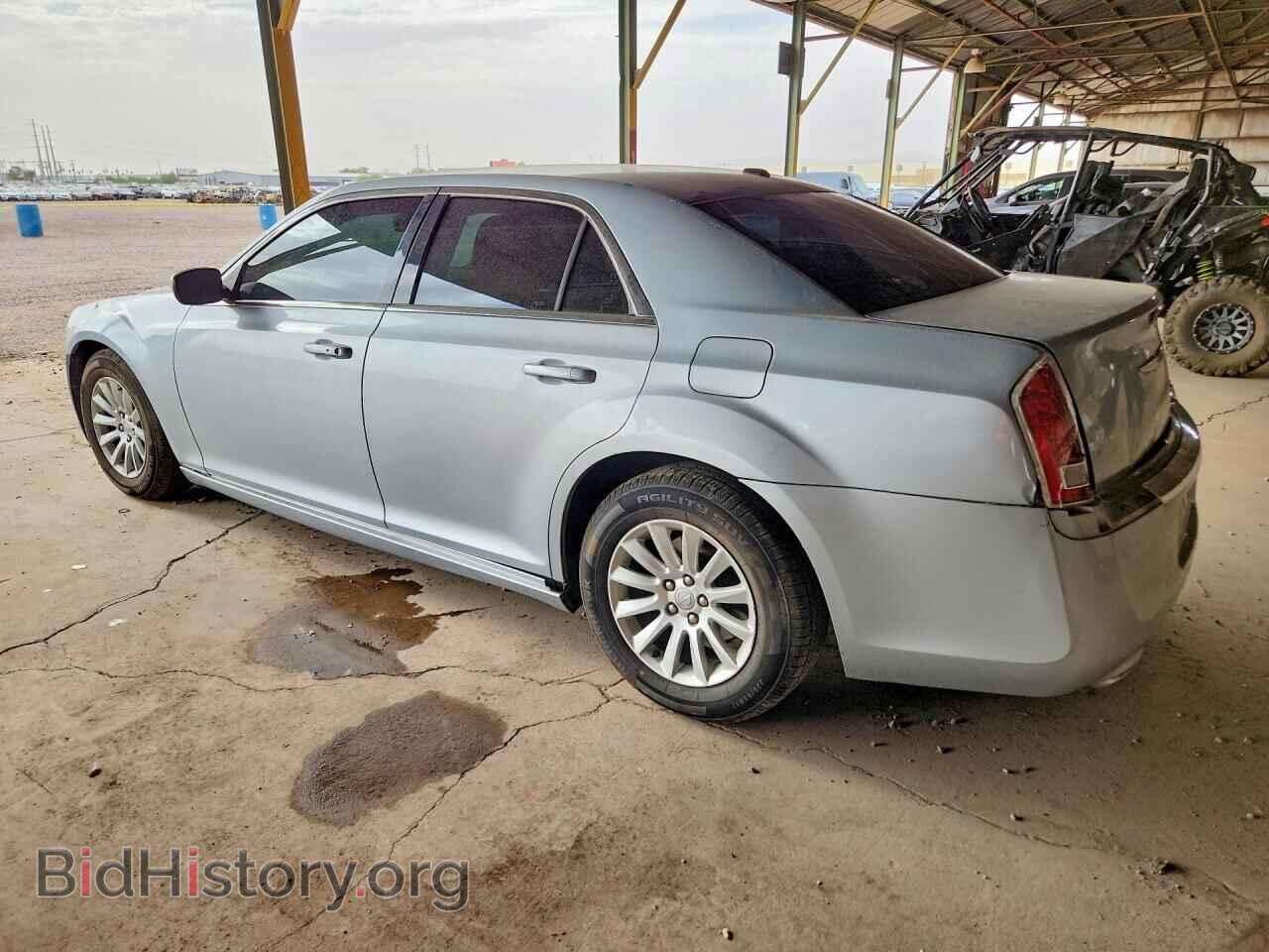 2015 CHRYSLER 300 - VIN: 2C3CCAAG0DH723052 - Фото 2