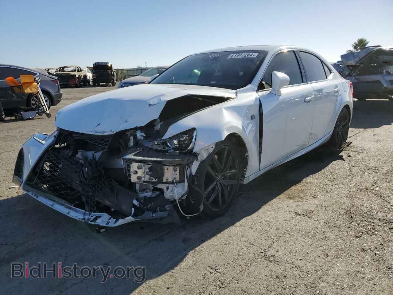 Photo JTHBZ1D20J5032675 - LEXUS IS 2018