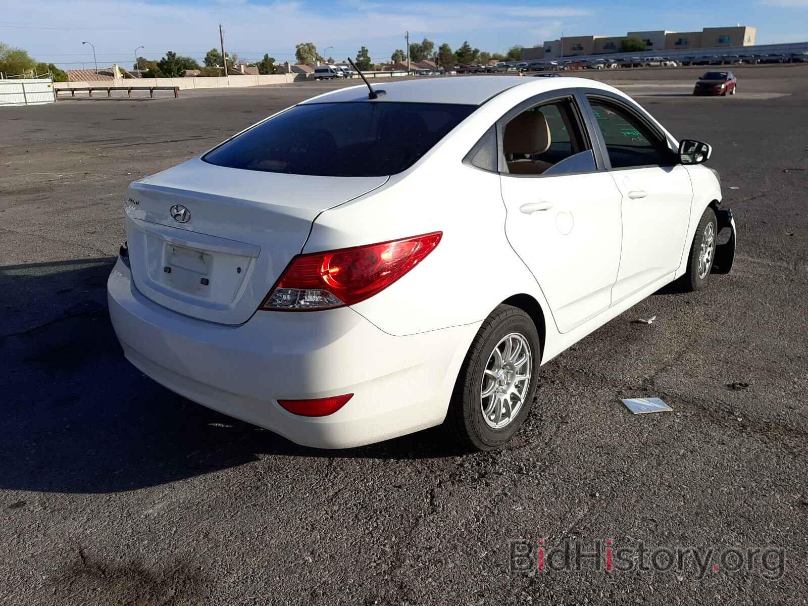 Report KMHCT4AE3DU384677 HYUNDAI ACCENT 2013 WHITE GAS