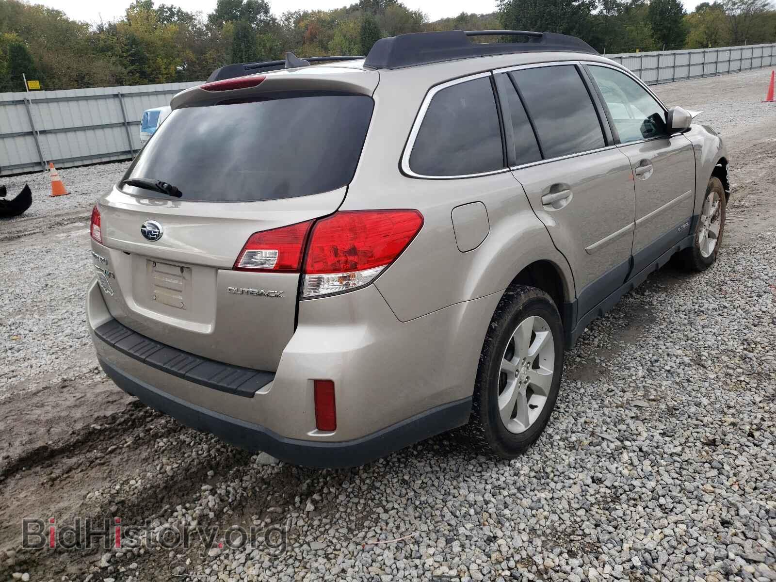 2014 SUBARU OUTBACK - VIN: 4S4BRCLC7E3246633 - Фото 4