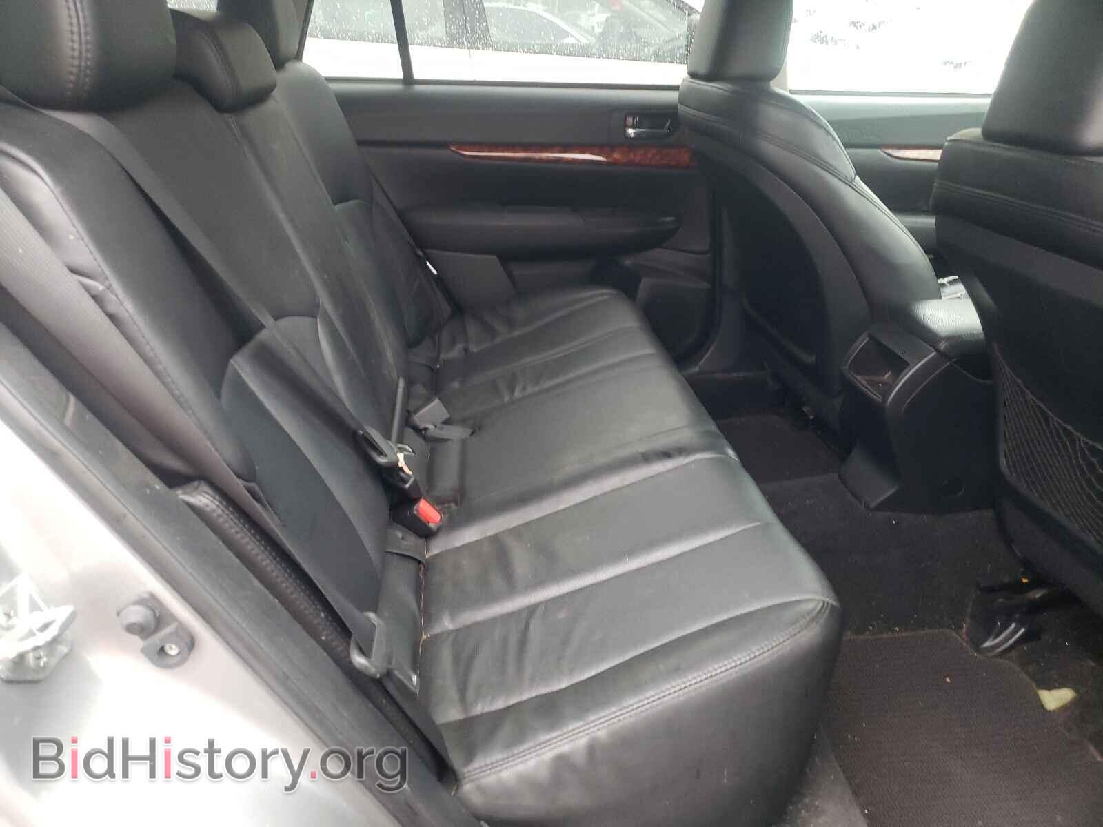 2011 SUBARU OUTBACK - VIN: 4S4BRBKC8B3313246 - Photo 6