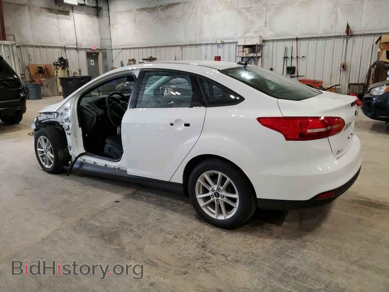 2017 FORD FOCUS - VIN: 1FADP3F2XHL331773 - Photo 2