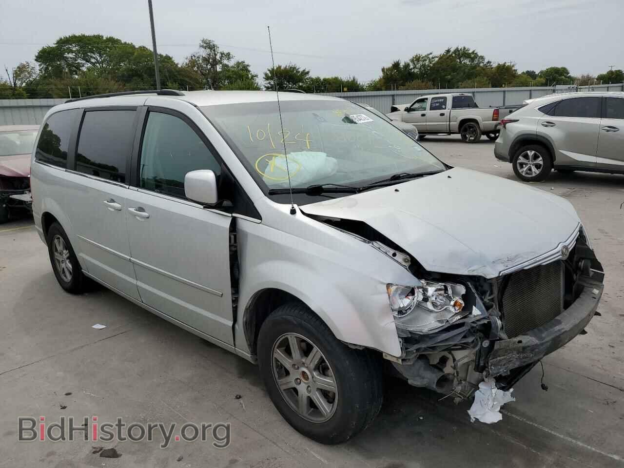 Photo 2A4RR5D16AR284877 - CHRYSLER MINIVAN 2010