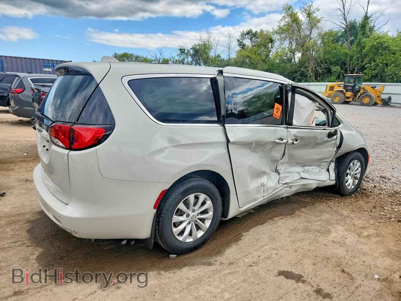 2017 CHRYSLER PACIFICA - VIN: 2C4RC1DG0HR636012 - Photo 3
