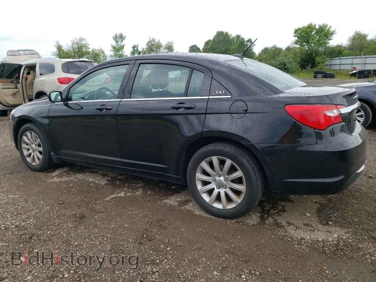 2011 CHRYSLER 200 - VIN: 1C3BC1FB7BN617887 - Фото 2