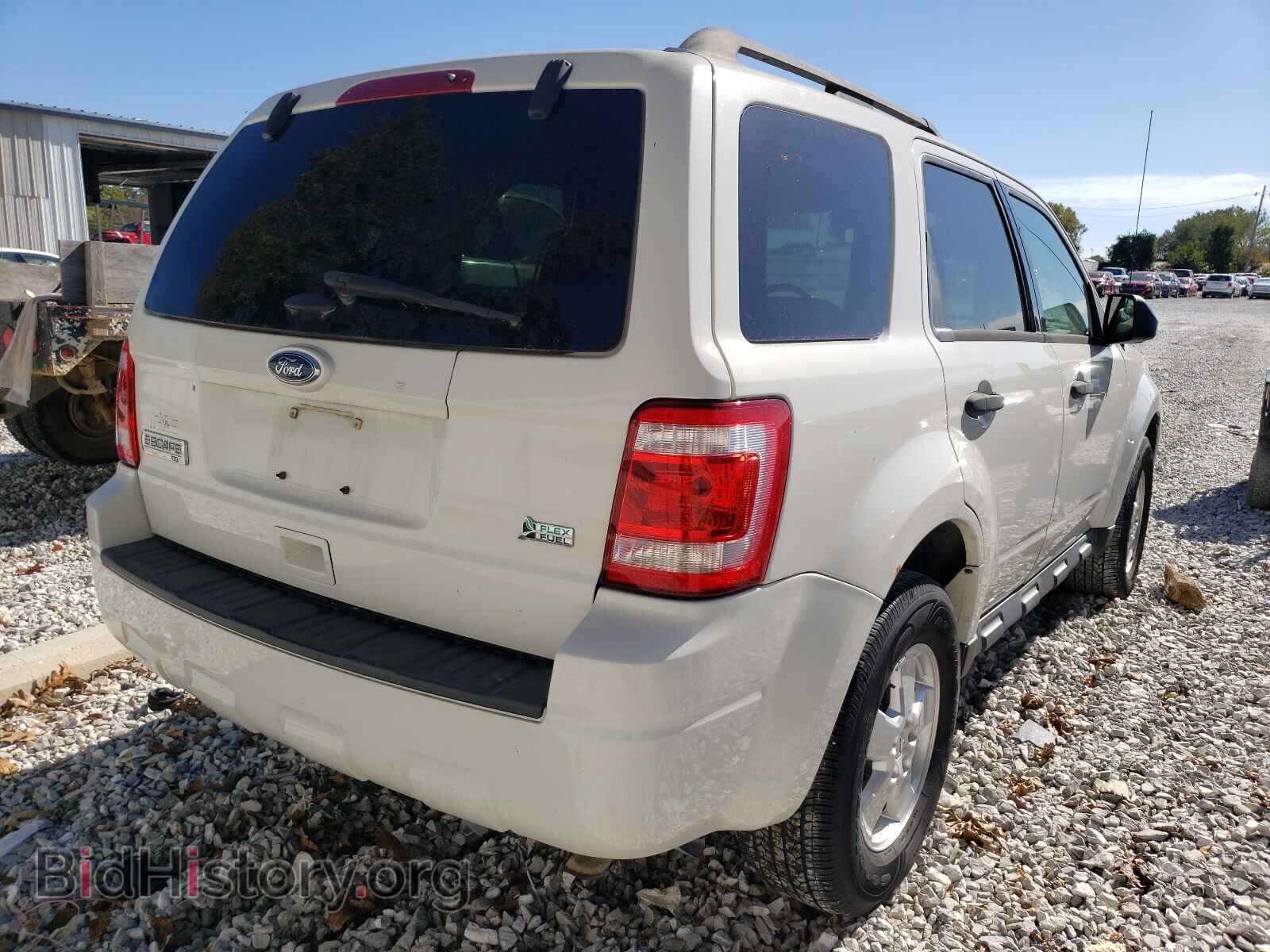 2011 FORD ESCAPE - VIN: 1FMCU9DGXBKC37708 - Фото 4
