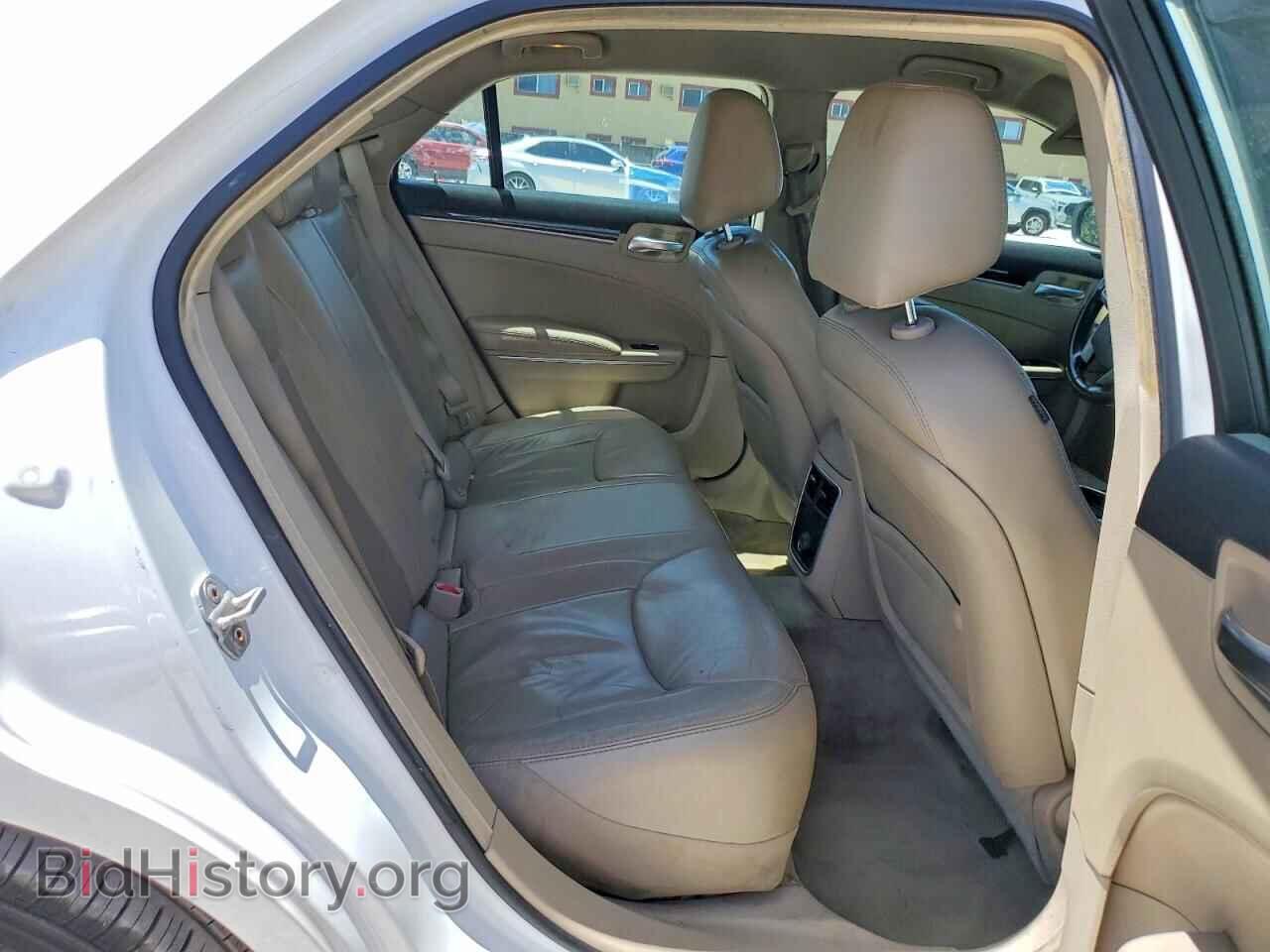 2014 Chrysler 300 (VIN 2C3CCAAG1EH127658) — photo 10 of 13