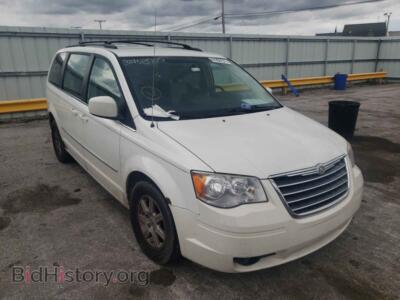 2010 Chrysler MINIVAN Town & COU, белый — VIN 2A4RR8DX0AR392773, Copart