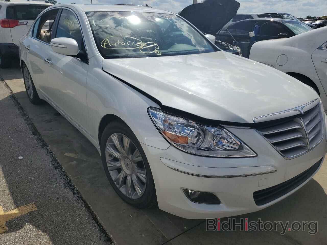 Photo KMHGC4DE0AU076486 - HYUNDAI GENESIS 2010