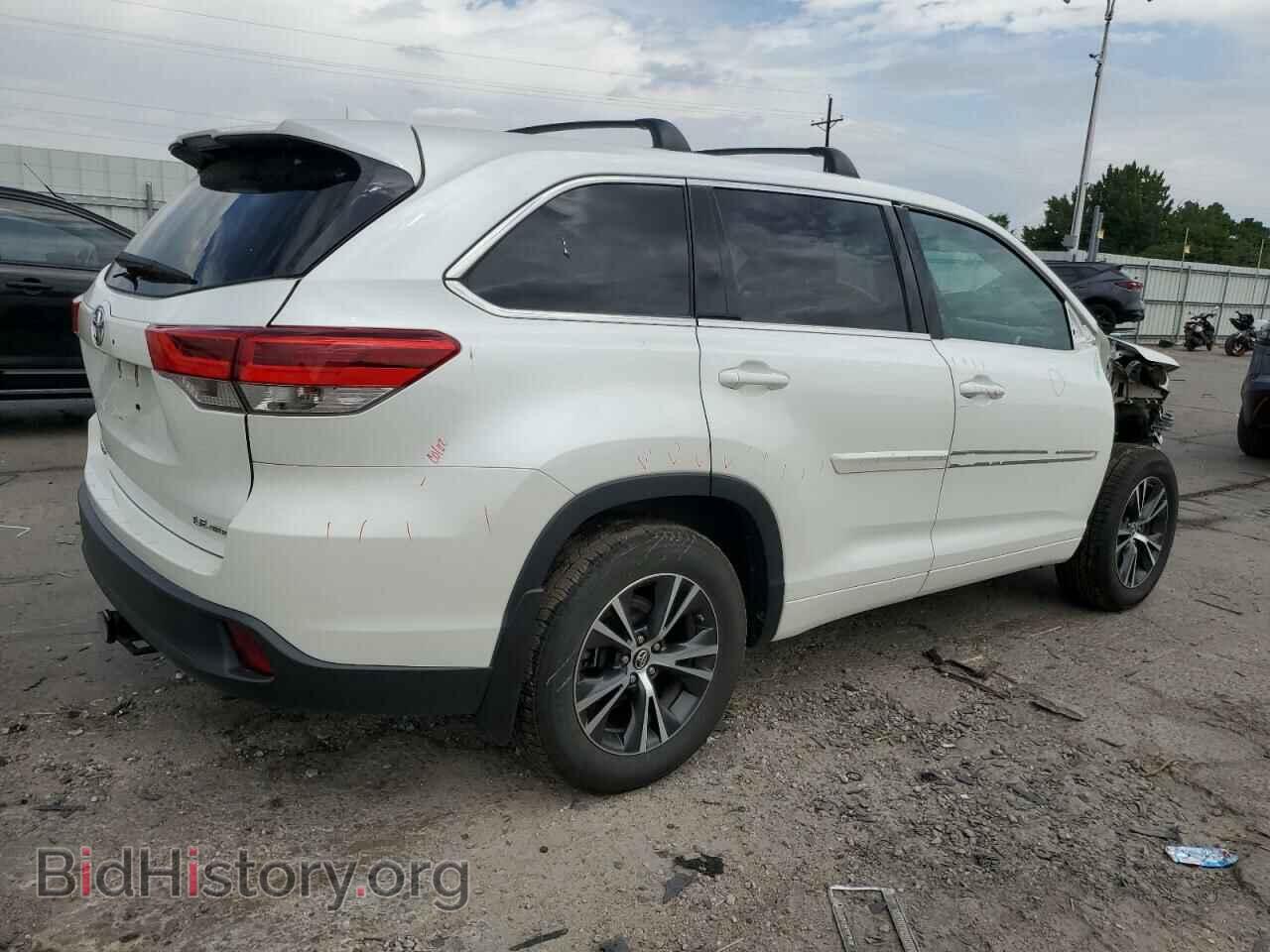 2017 TOYOTA HIGHLANDER - VIN: 5TDBZRFH1HS482941 - Фото 3