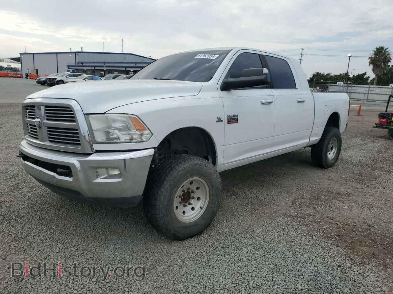 Photo 3D7UT2HL1AG135770 - DODGE All Models 2010