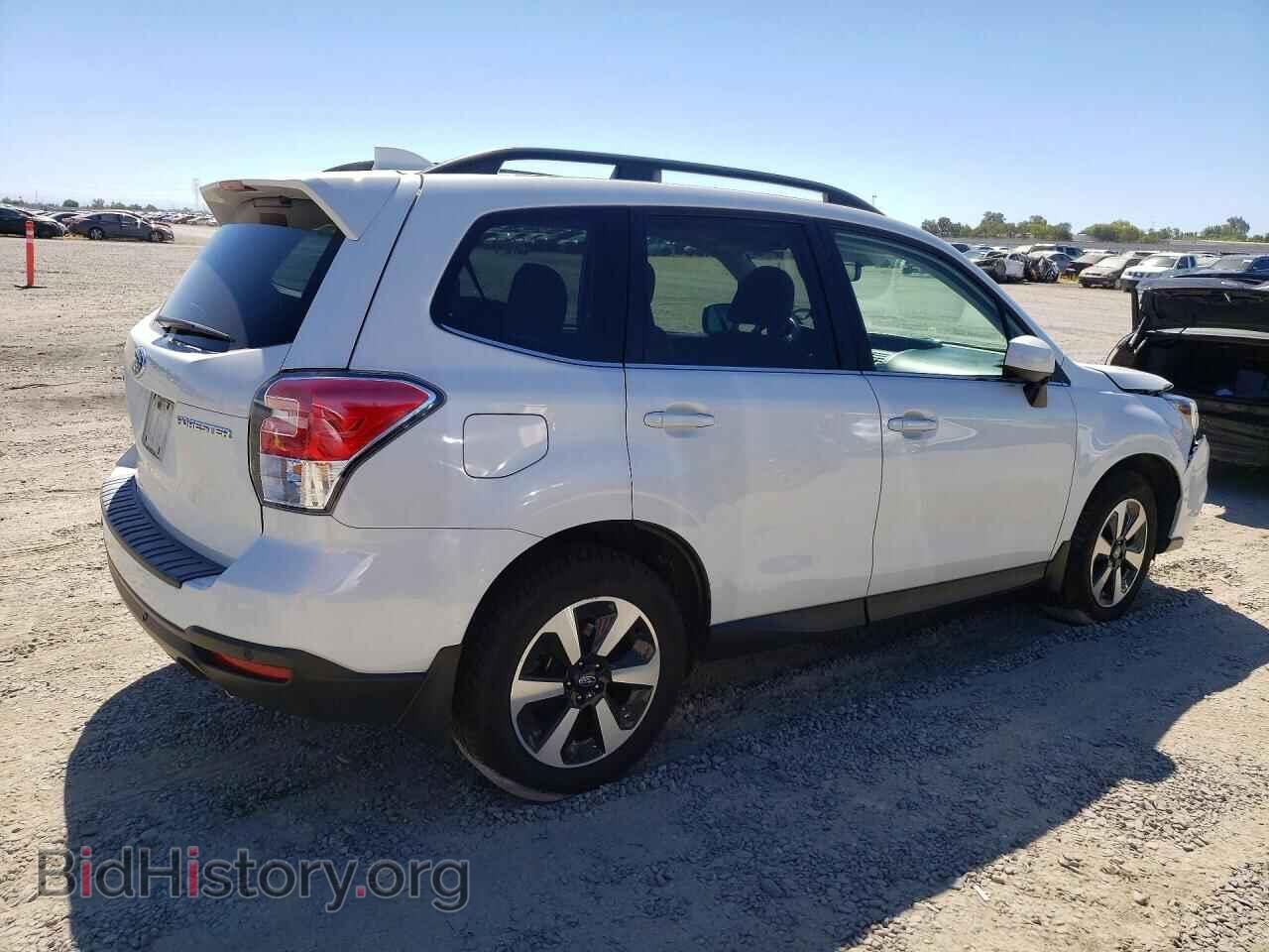 2018 SUBARU FORESTER - VIN: JF2SJARC2JH583121 - Фото 3