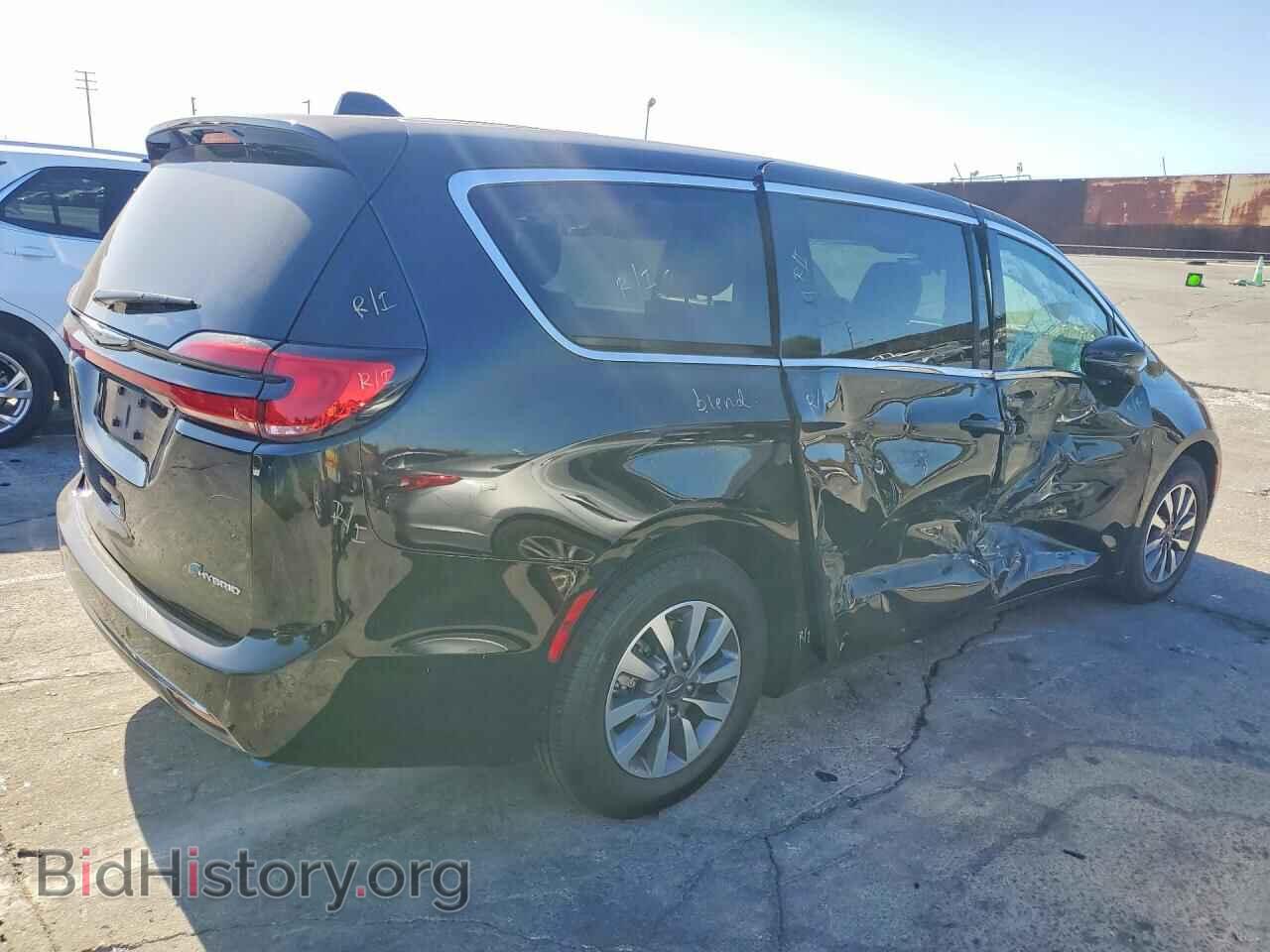2024 CHRYSLER PACIFICA - VIN: 2C4RC1S74RR150033 - Photo 3