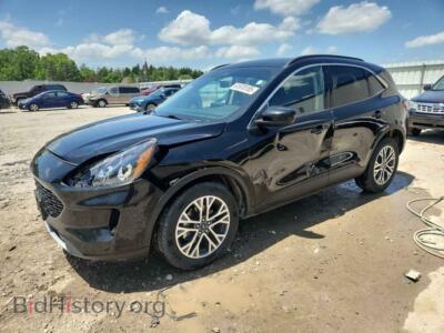 2020 Ford ESCAPE SEL, черный — VIN 1FMCU9H65LUA96795, Copart