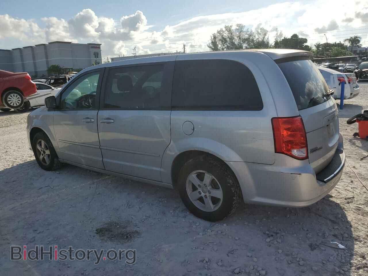 2011 DODGE CARAVAN - VIN: 2D4RN3DG0BR650699 - Фото 2