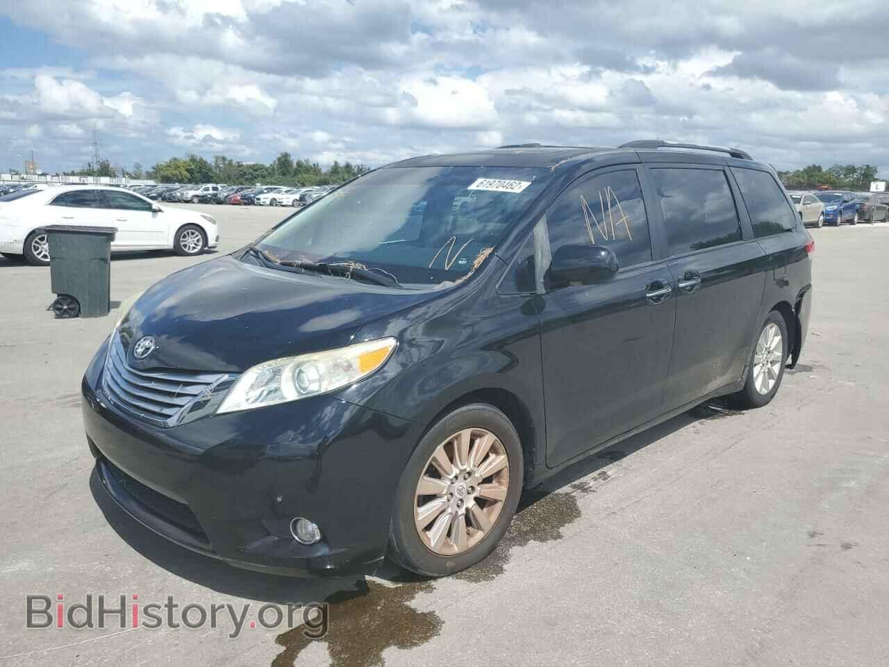 2011 TOYOTA SIENNA - VIN: 5TDYK3DC5BS037726 - Фото 2