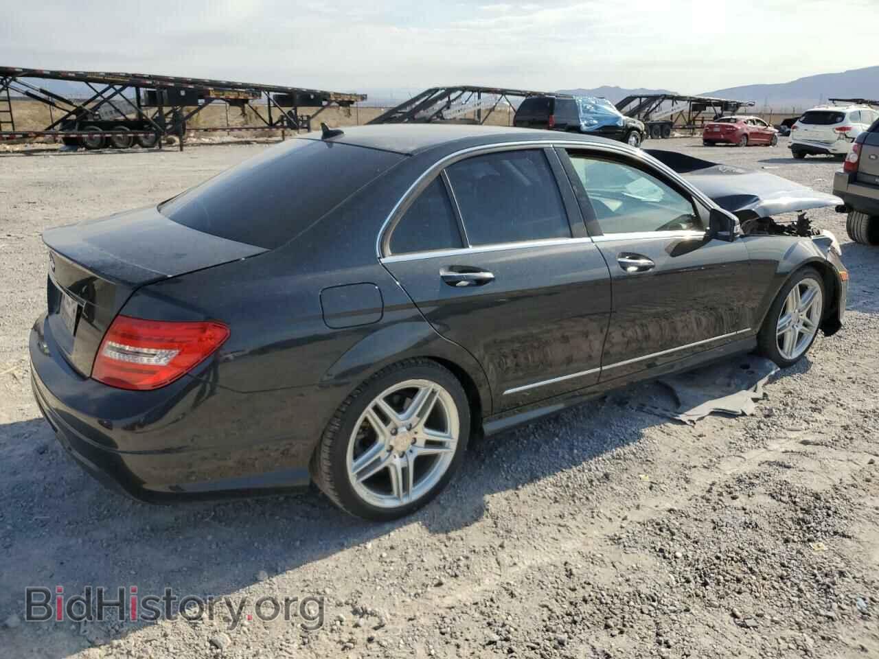 2013 MERCEDES-BENZ C-CLASS - VIN: WDDGF4HB2DA802310 - Фото 3