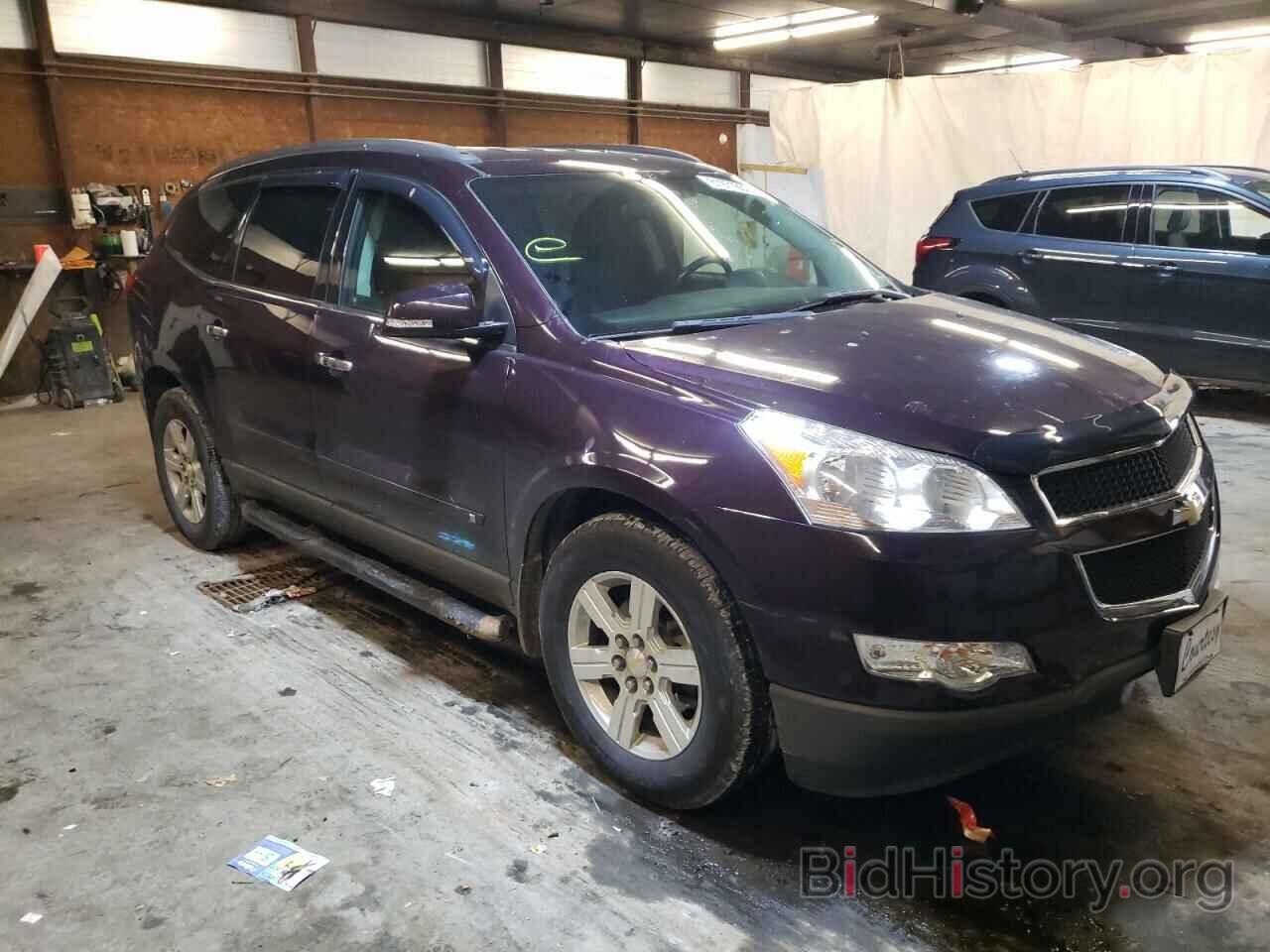 Photo 1GNLVFED3AS107537 - CHEVROLET TRAVERSE 2010