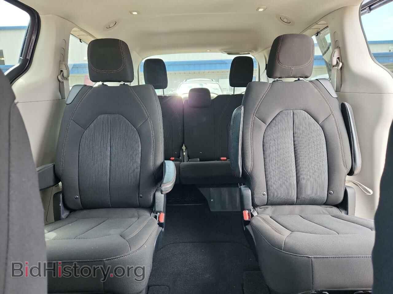 2017 CHRYSLER PACIFICA - VIN: 2C4RC1BGXHR768200 - Фото 10