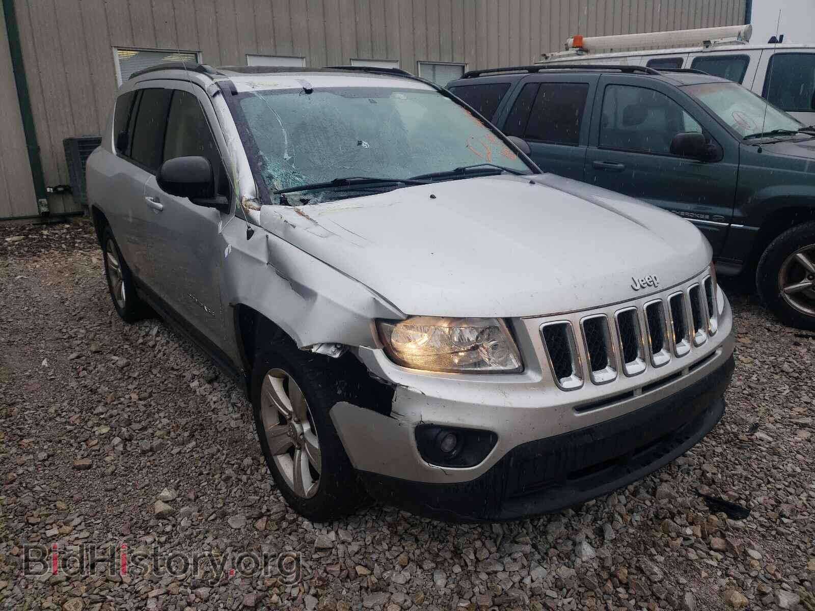 Photo 1C4NJCEB3DD102051 - JEEP COMPASS 2013