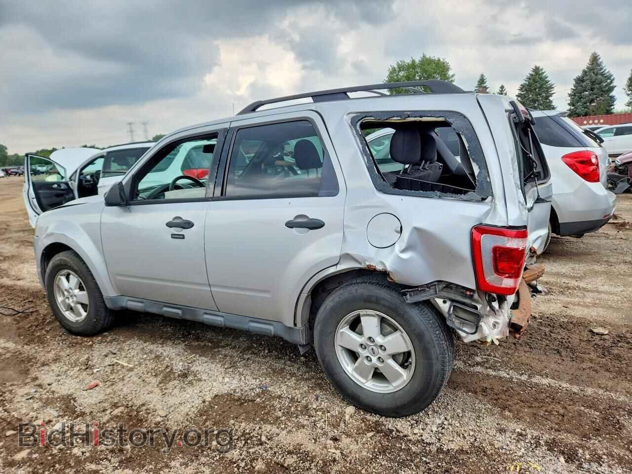 2011 FORD ESCAPE - VIN: 1FMCU0D75BKA37850 - Фото 2