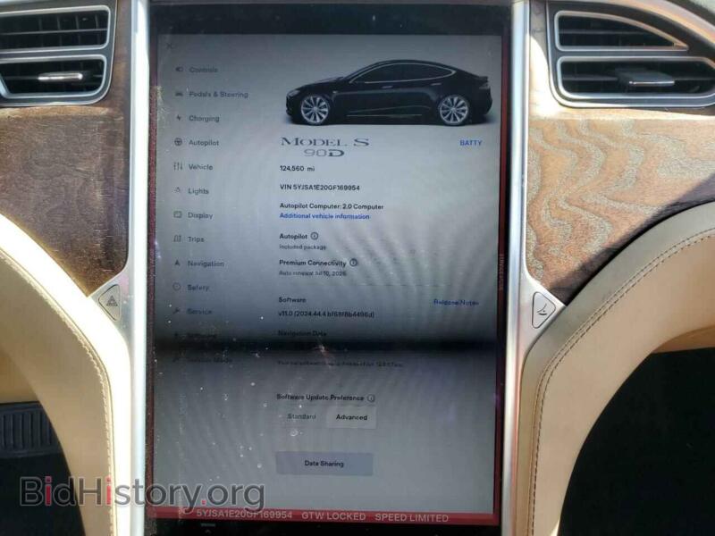2016 Tesla MODEL S (VIN 5YJSA1E20GF169954) — photo 9 of 13