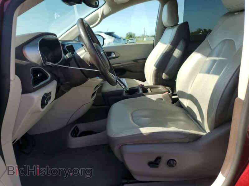2019 Chrysler PACIFICA (VIN 2C4RC1BG3KR644681) — photo 7 of 13