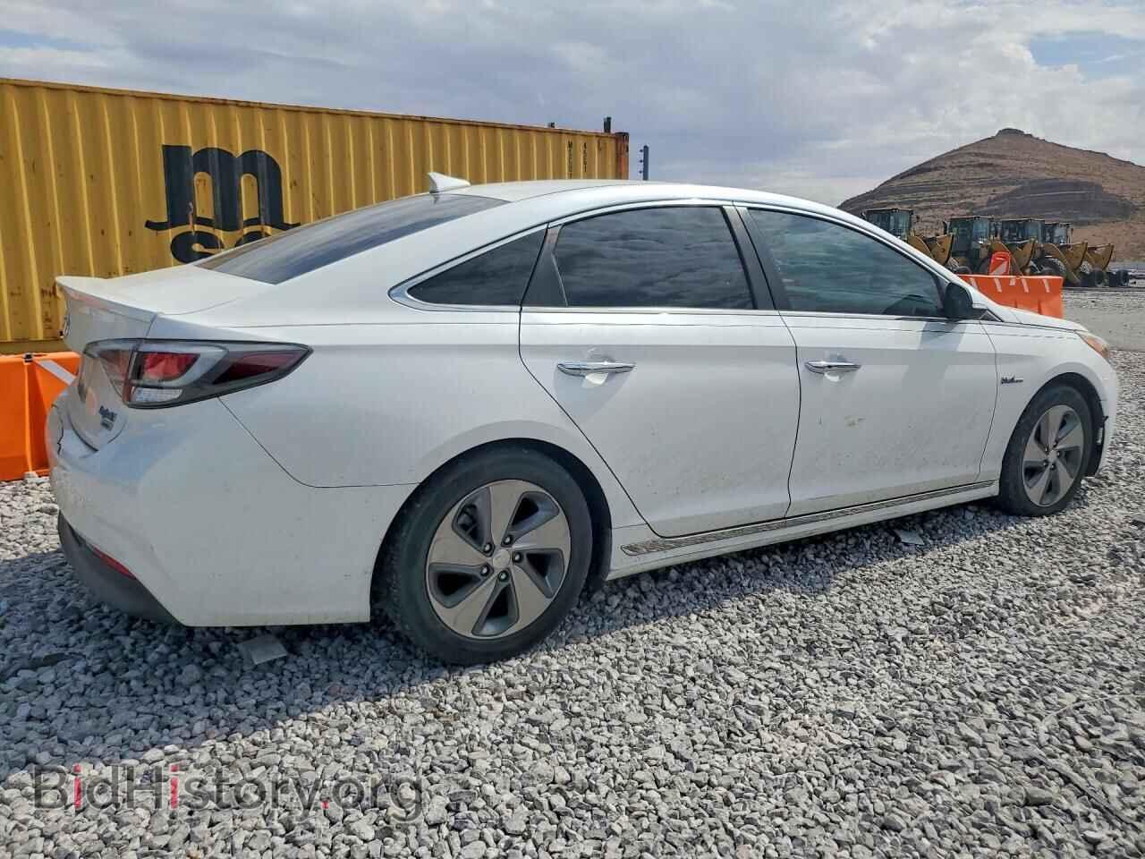 2017 HYUNDAI SONATA - VIN: KMHE34L39HA067837 - Фото 3