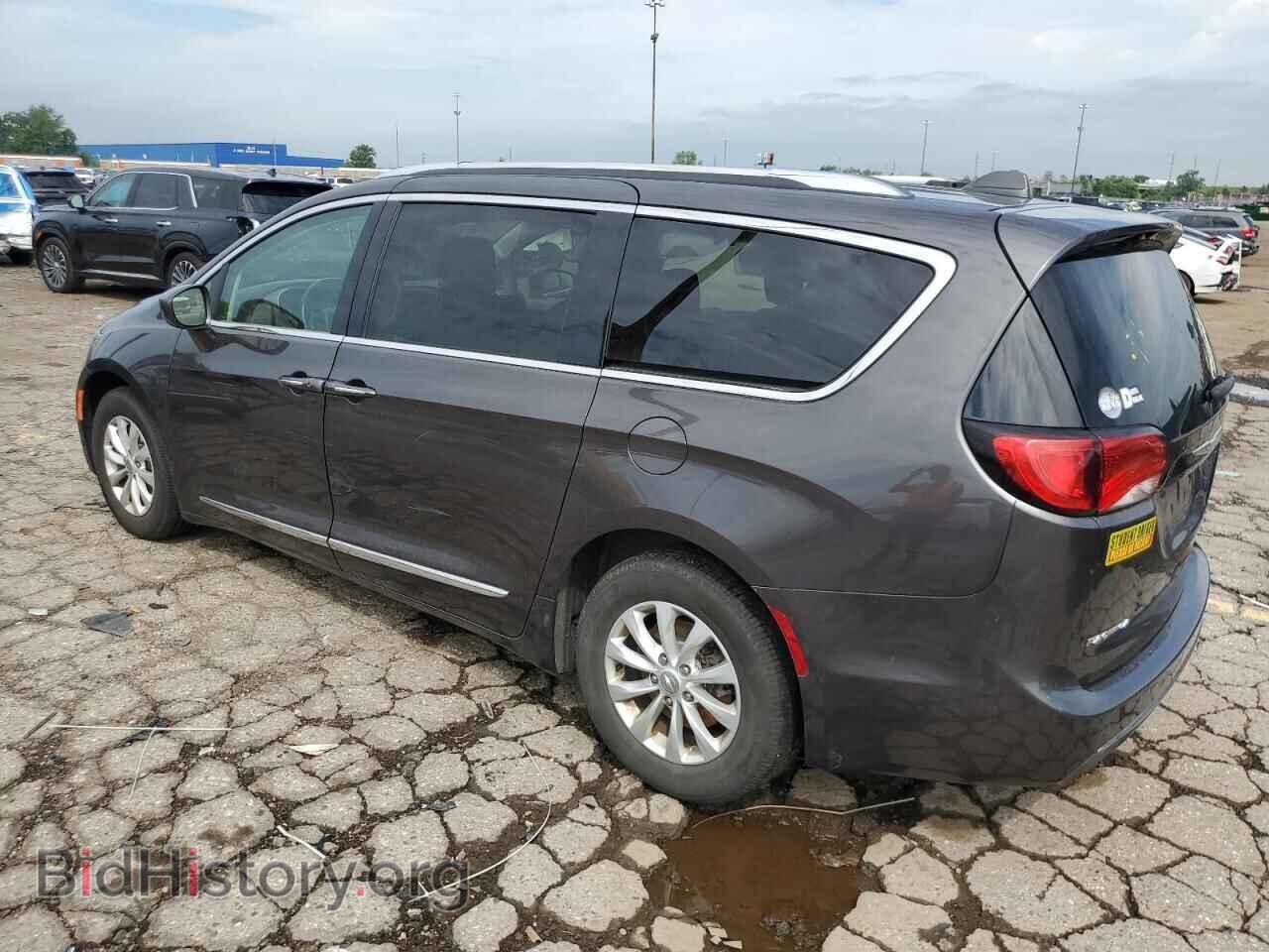 2019 CHRYSLER PACIFICA - VIN: 2C4RC1BG1KR680949 - Photo 2