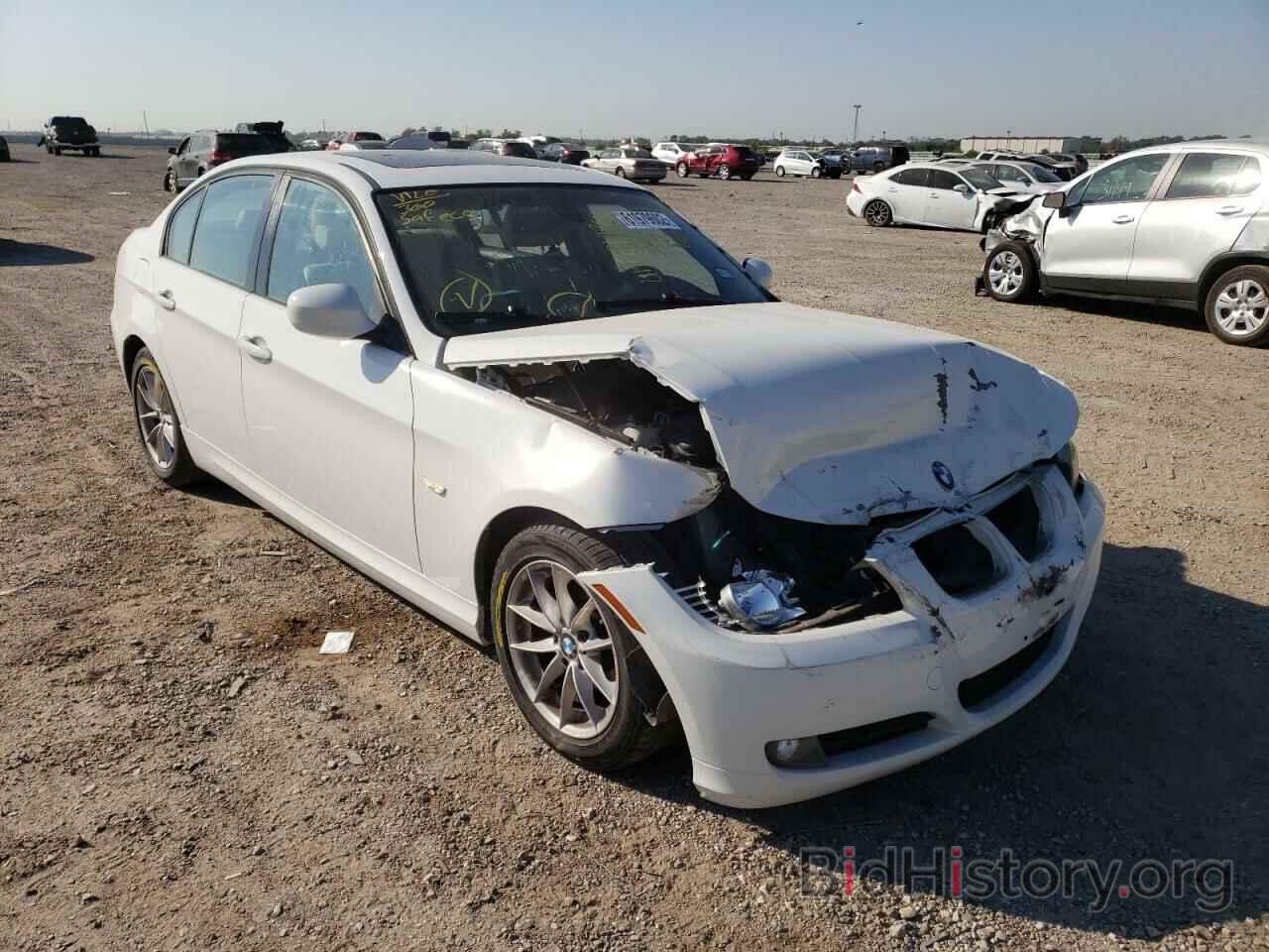 Photo WBAPH73549A172690 - BMW 3 SERIES 2009