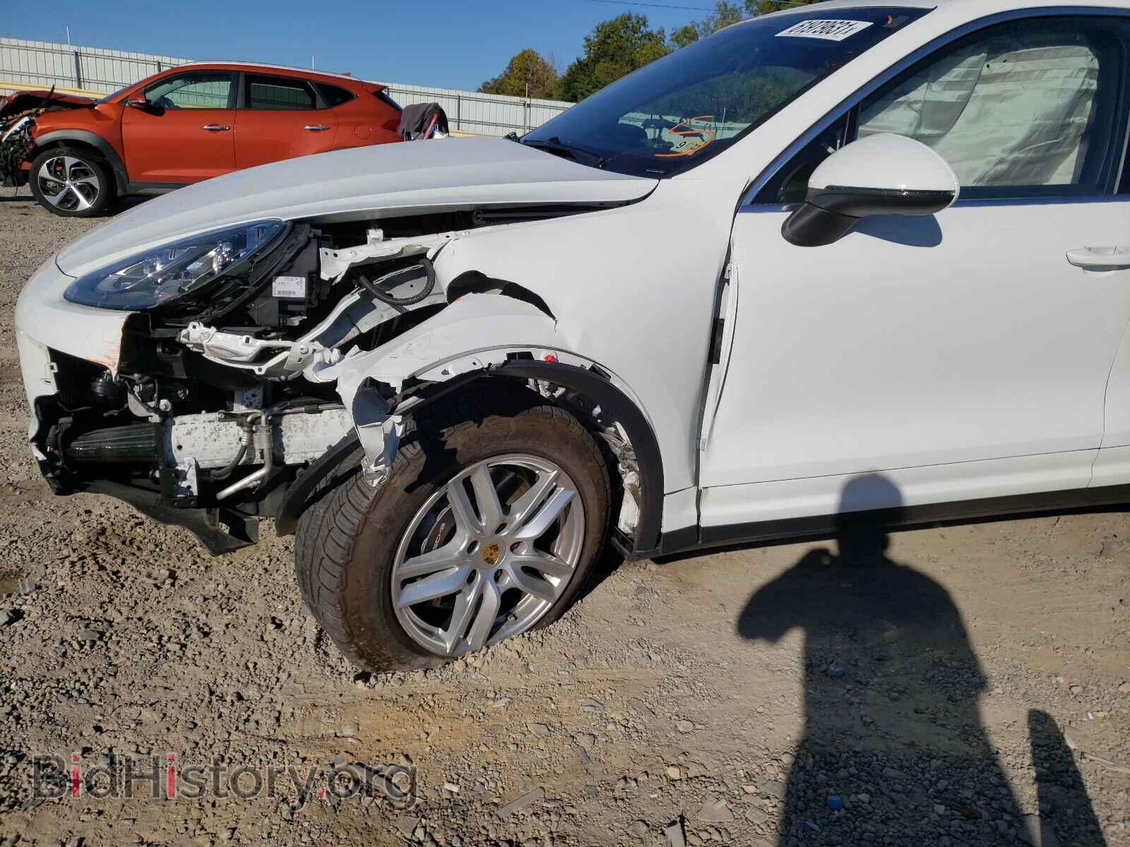 2016 PORSCHE CAYENNE - VIN: WP1AA2A21GKA38265 - Фото 9
