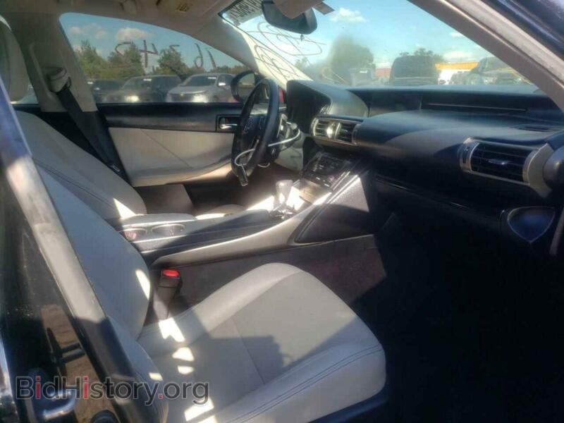 2014 Lexus IS (VIN JTHBF1D2XE5020497) — фото 5 из 10