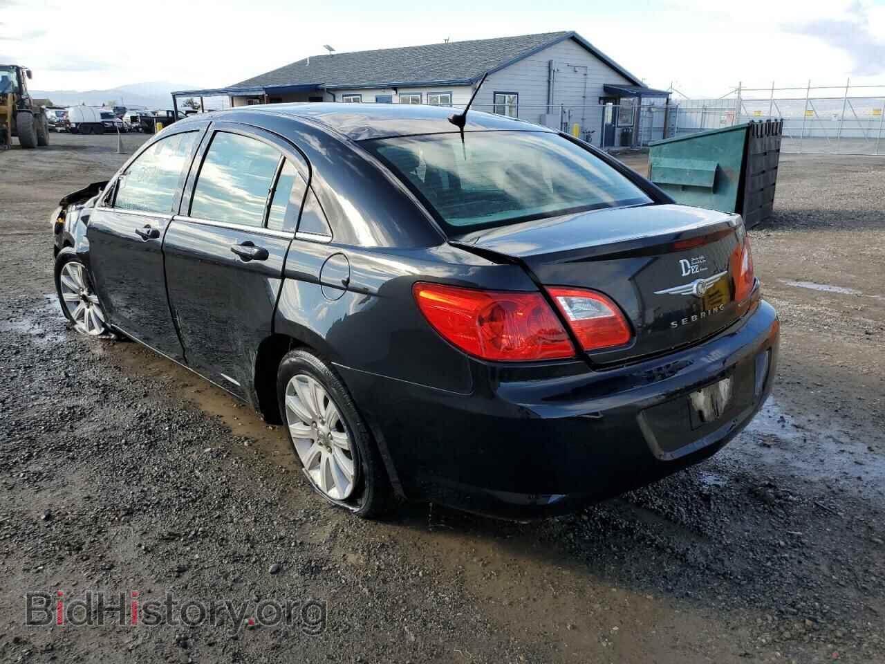 2010 CHRYSLER SEBRING - VIN: 1C3CC5FB8AN213796 - Фото 3