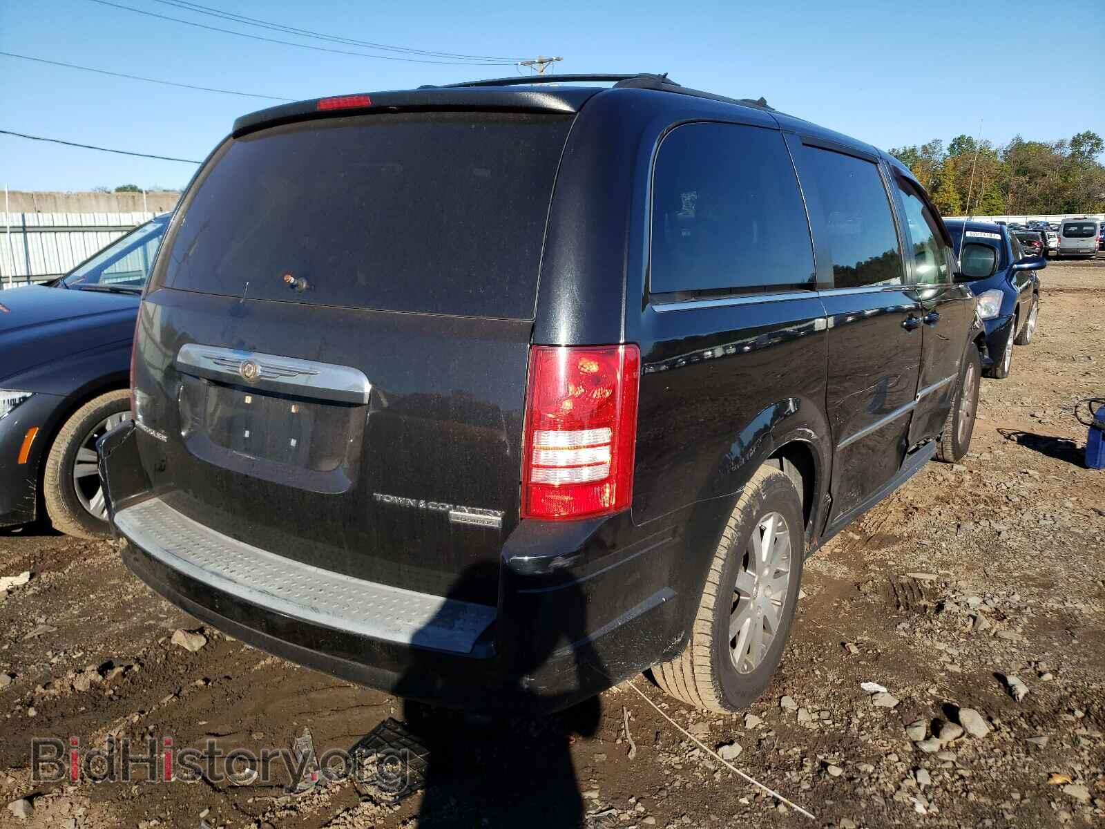 2009 CHRYSLER MINIVAN - VIN: 2A8HR541X9R647283 - Фото 4