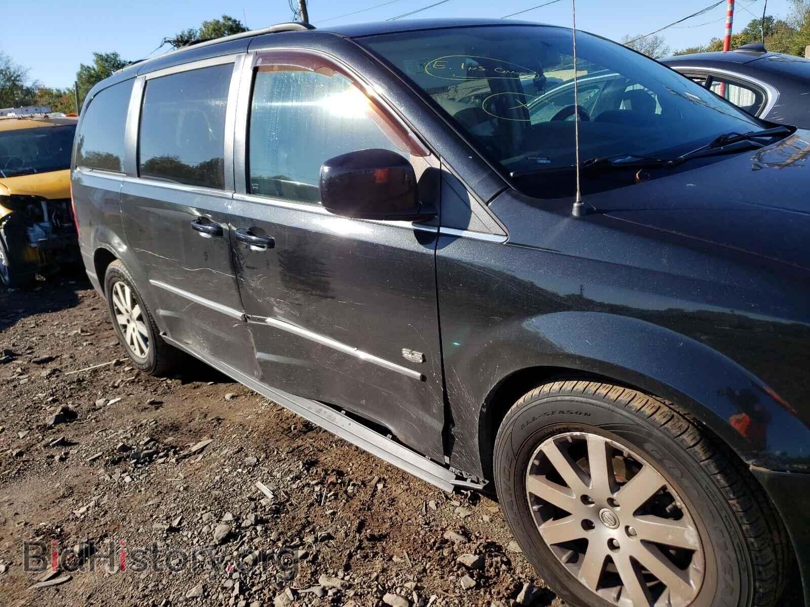 2009 CHRYSLER MINIVAN - VIN: 2A8HR541X9R647283 - Фото 9