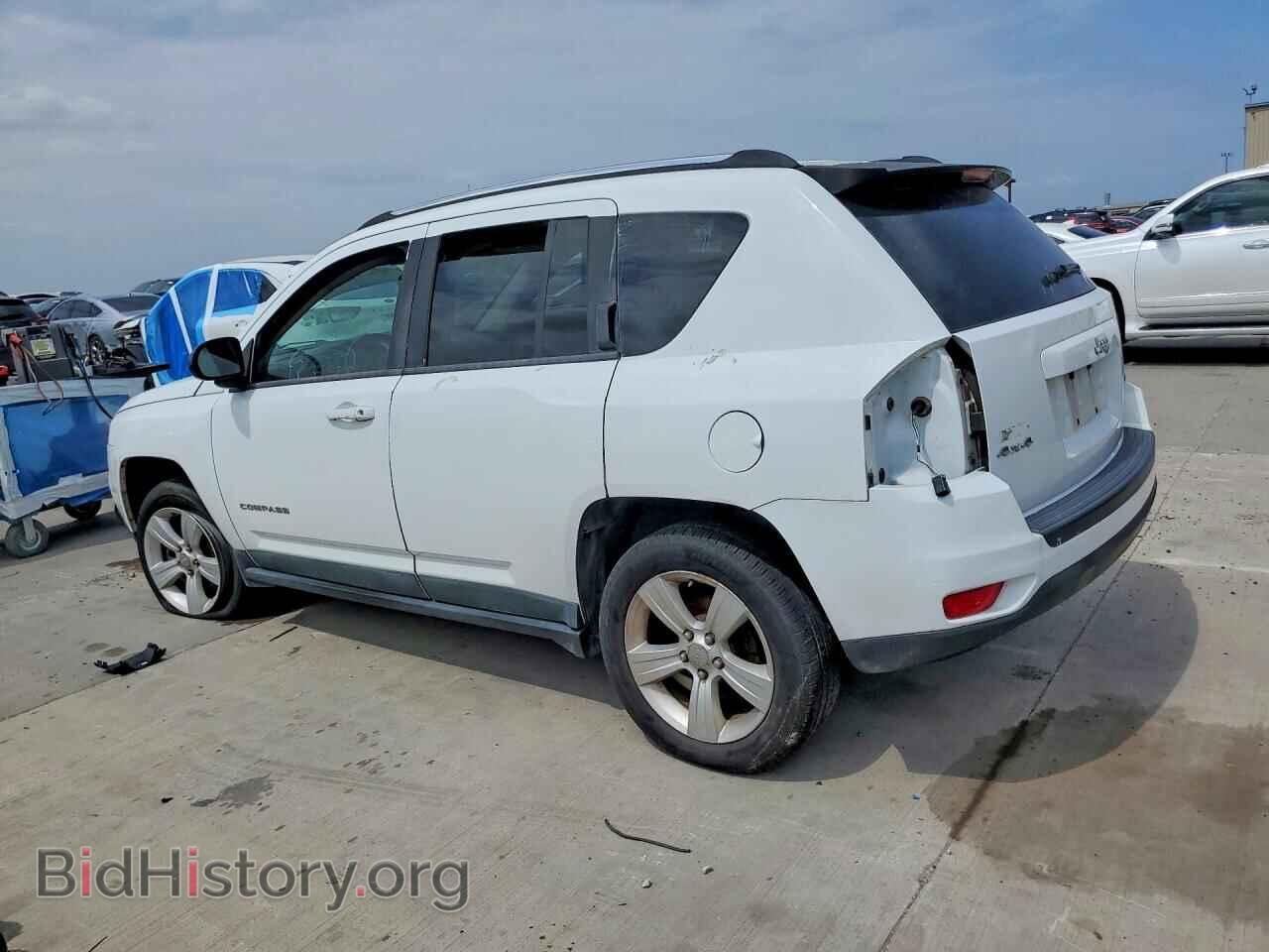 2011 JEEP COMPASS - VIN: 1J4NF1FB3BD244413 - Photo 2