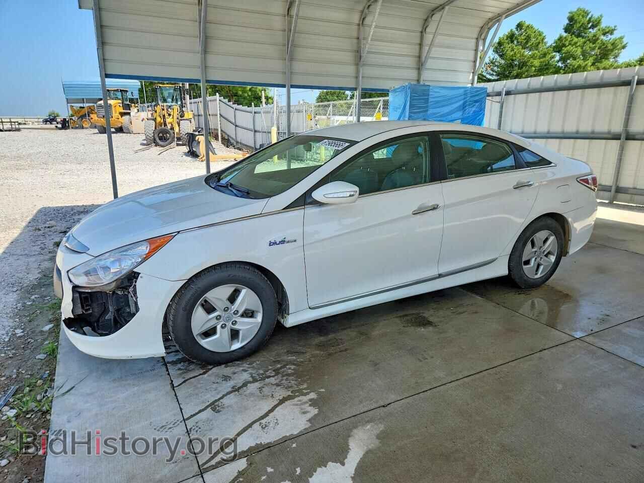 Фотография KMHEC4A46BA008120 - HYUNDAI SONATA 2011