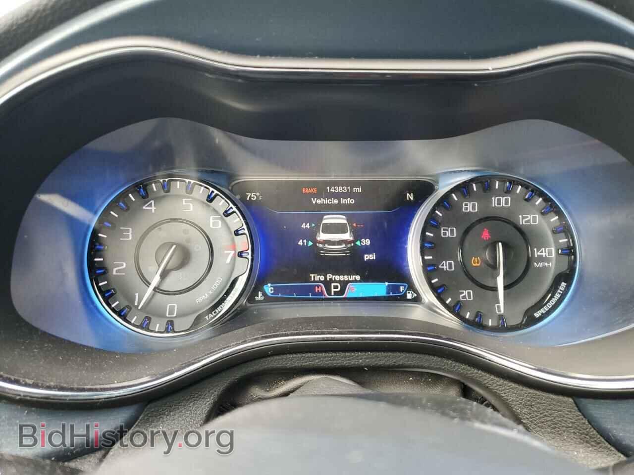 2016 CHRYSLER 200 - VIN: 1C3CCCBG1GN162902 - Фото 9