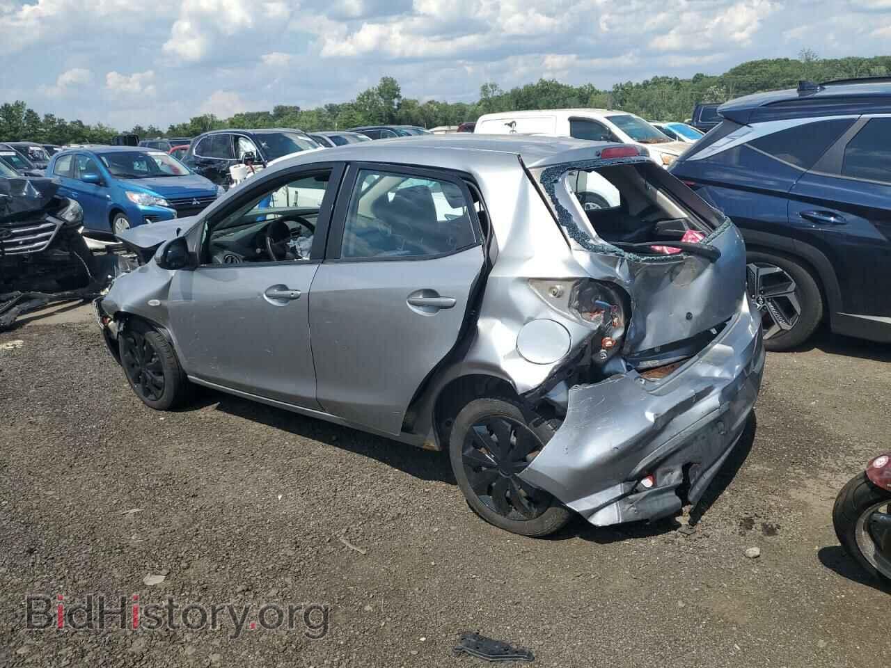 2011 MAZDA 2 - VIN: JM1DE1HY5B0124562 - Photo 2