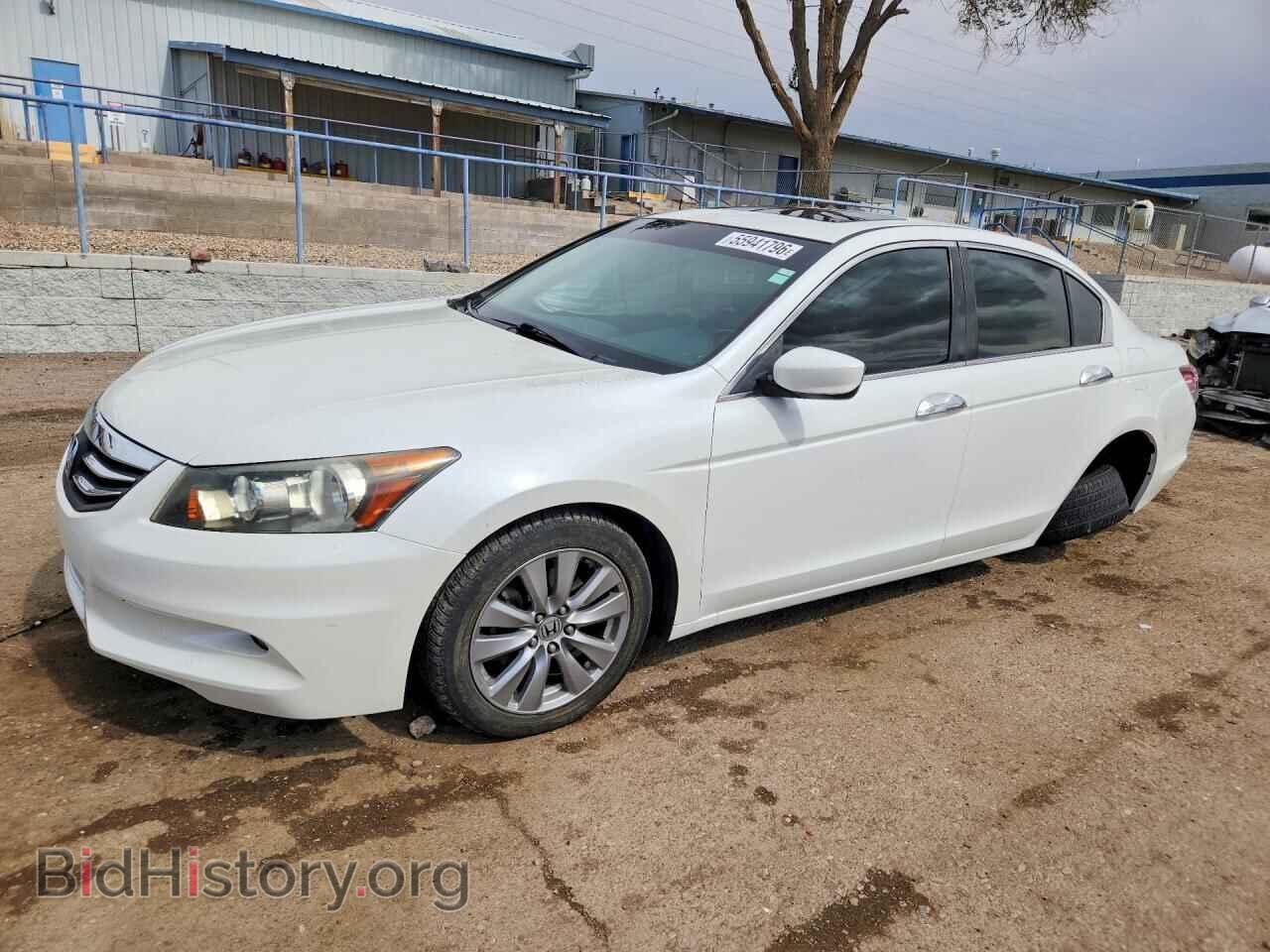 Фотография 1HGCP3F84CA028343 - HONDA ACCORD 2012