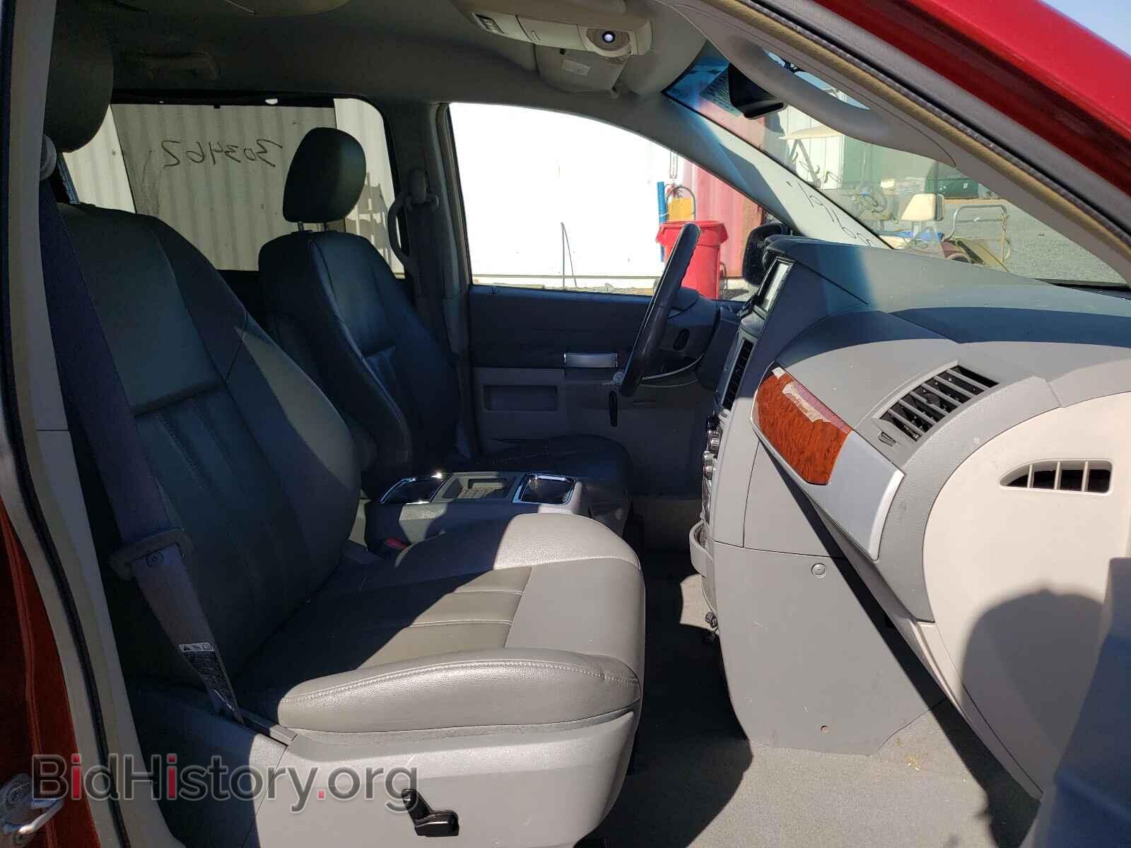 2008 CHRYSLER MINIVAN - VIN: 2A8HR54P88R718144 - Фото 5