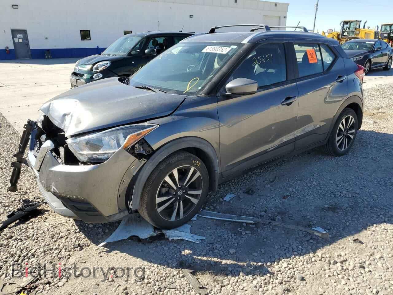 2019 NISSAN KICKS - VIN: 3N1CP5CU3KL505897 - Фото 2