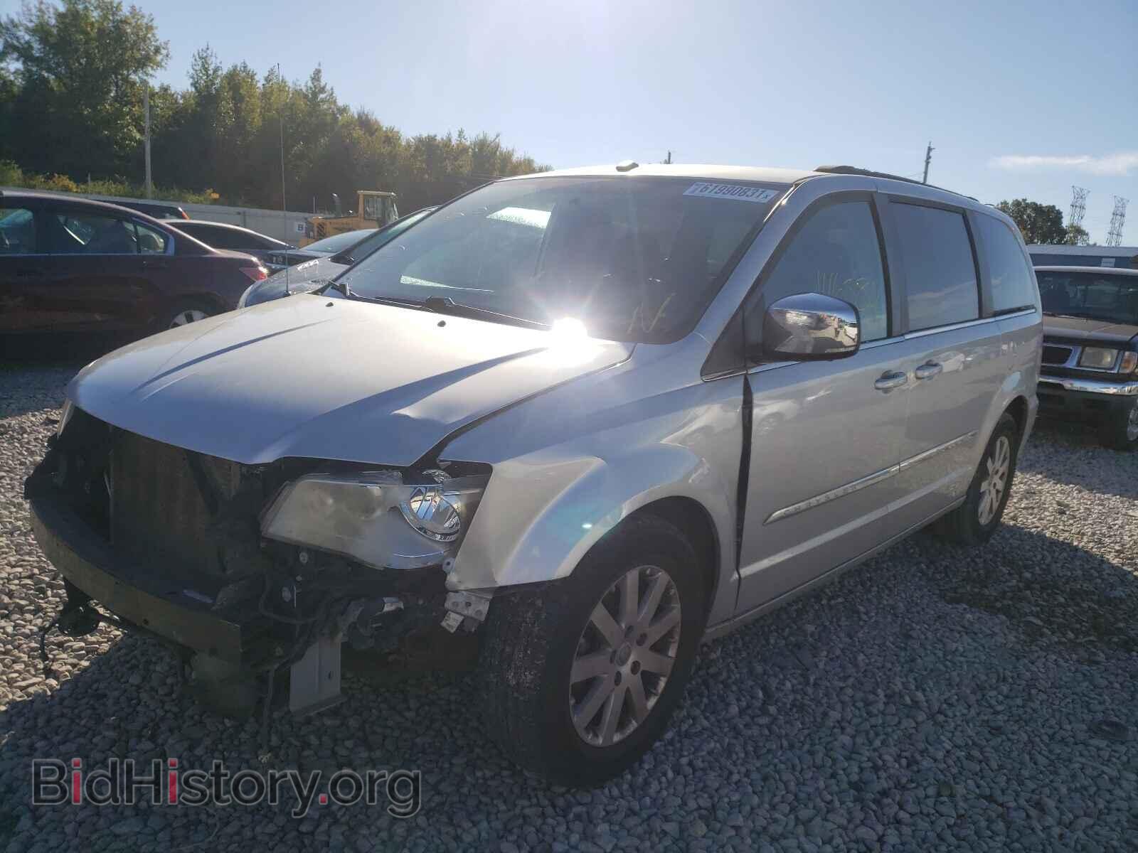 2011 CHRYSLER MINIVAN - VIN: 2A4RR8DG7BR630202 - Фото 2