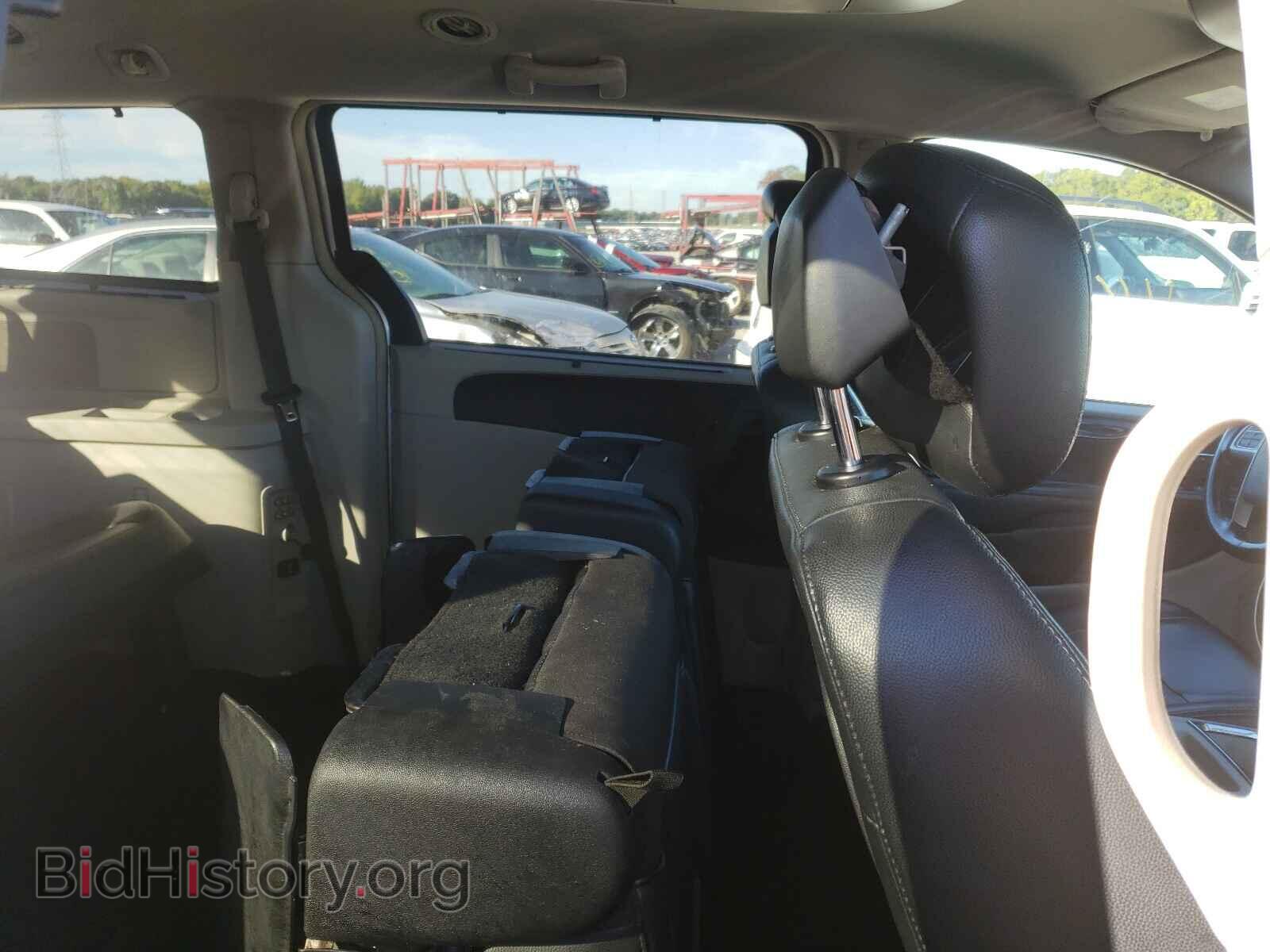 2011 CHRYSLER MINIVAN - VIN: 2A4RR8DG7BR630202 - Фото 6