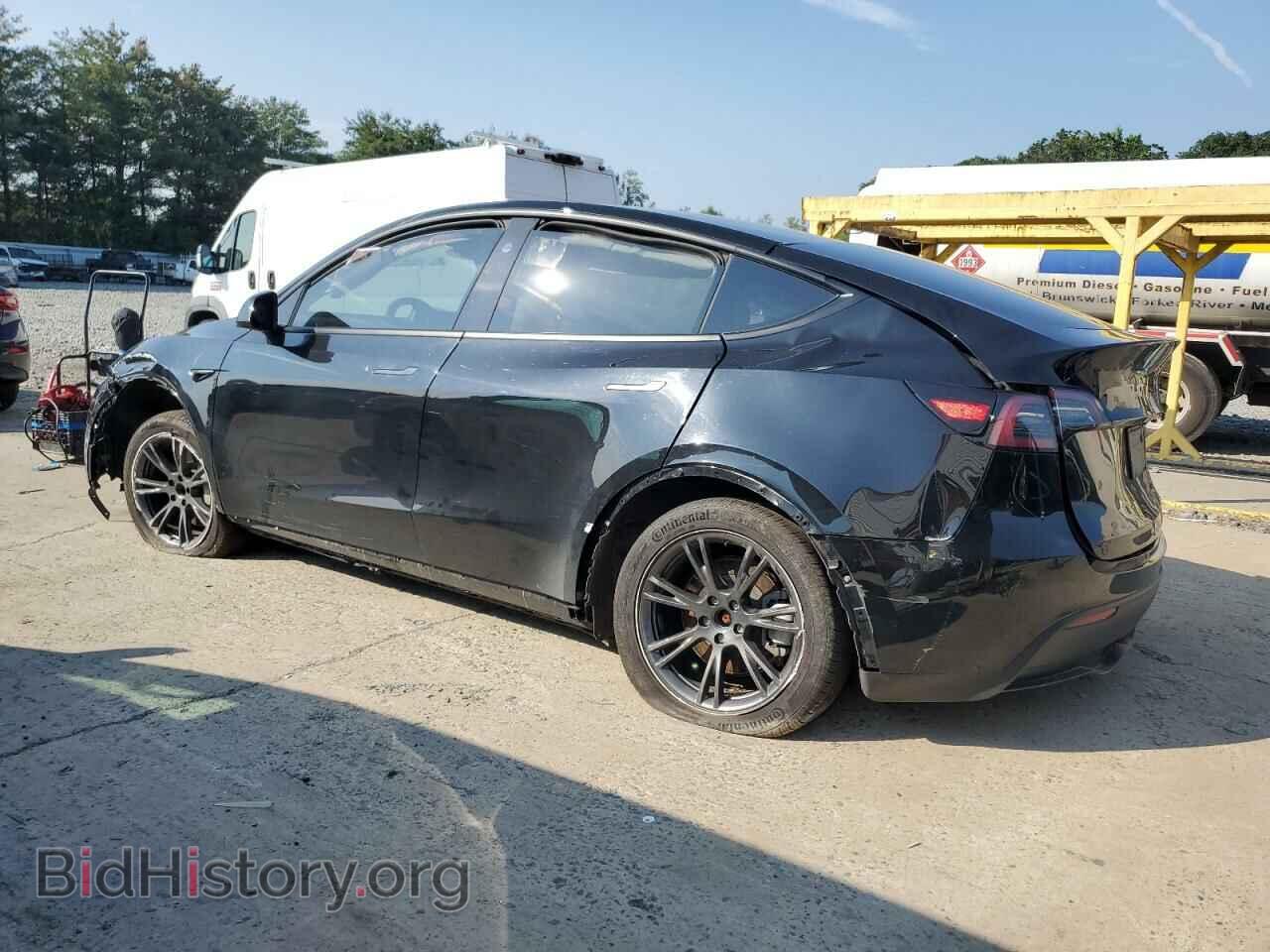 2024 TESLA MODEL Y - VIN: 7SAYGDED7RF162680 - Photo 2
