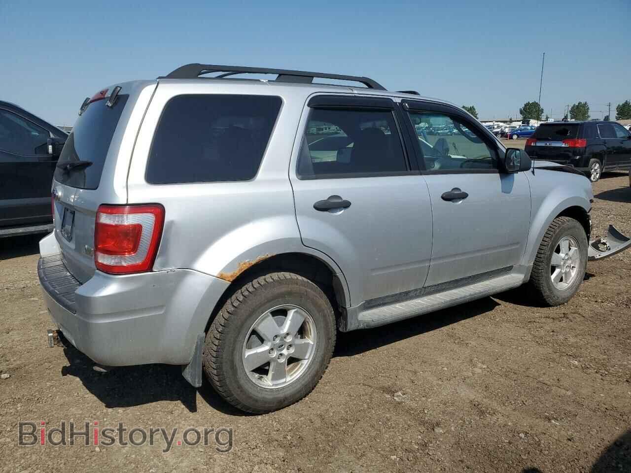 2010 FORD ESCAPE - VIN: 1FMCU9DG8AKB39226 - Фото 3