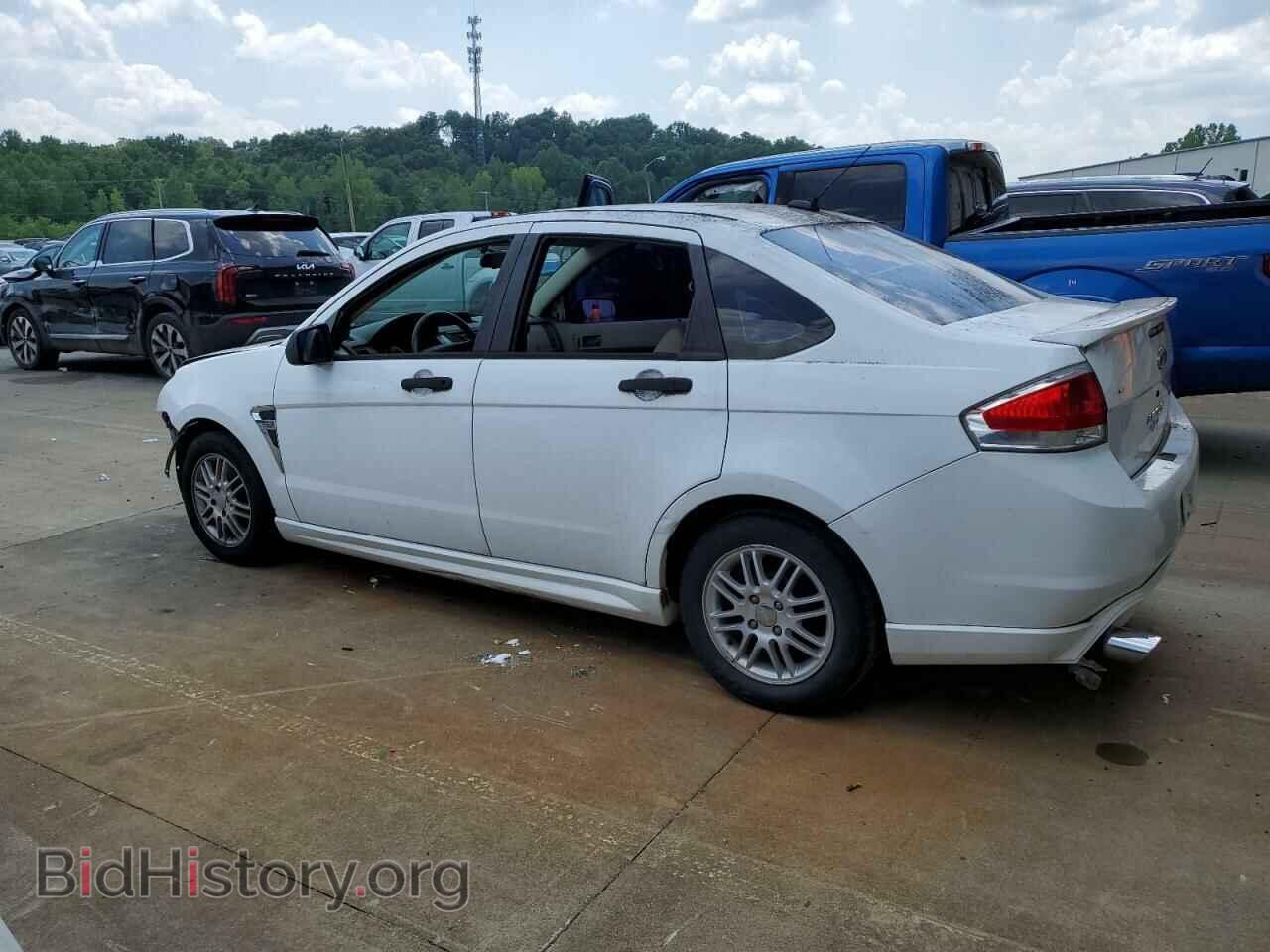 2008 FORD FOCUS - VIN: 1FAHP35N08W154338 - Фото 2