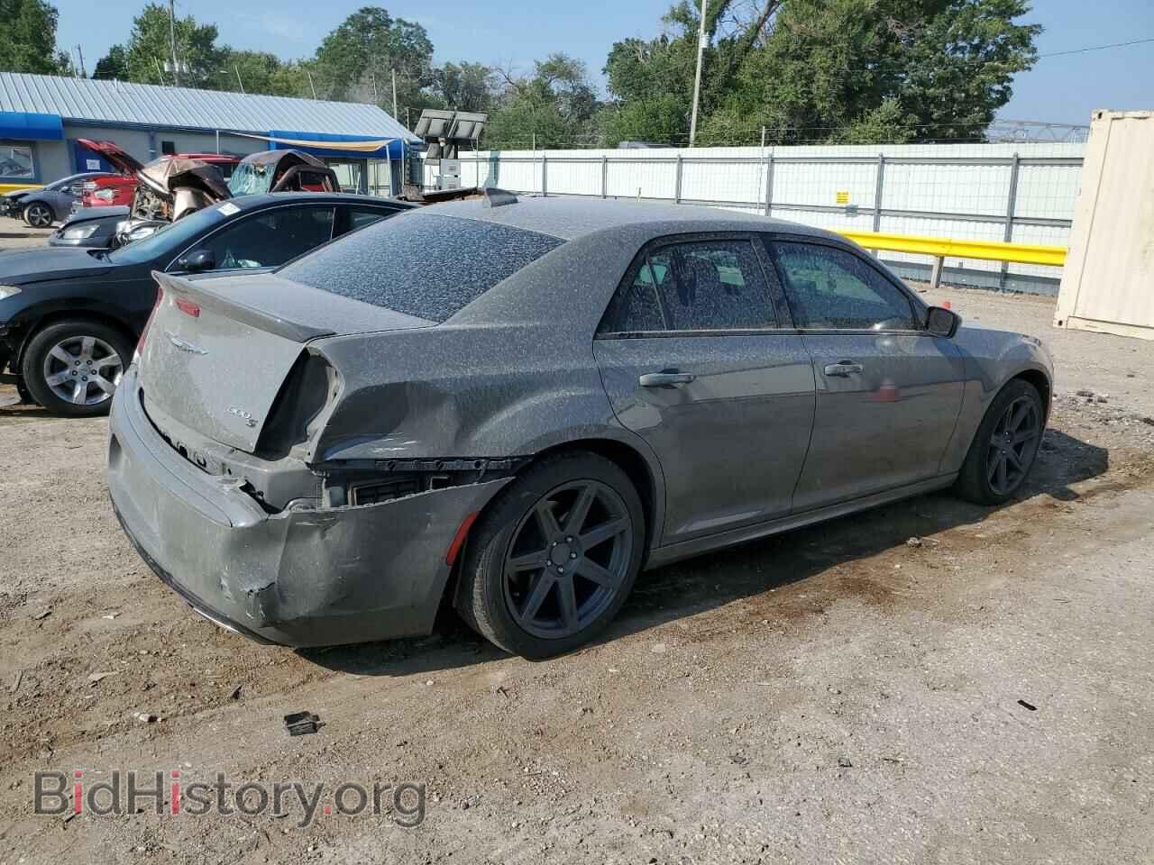 2018 CHRYSLER 300 - VIN: 2C3CCABG7JH223058 - Фото 3